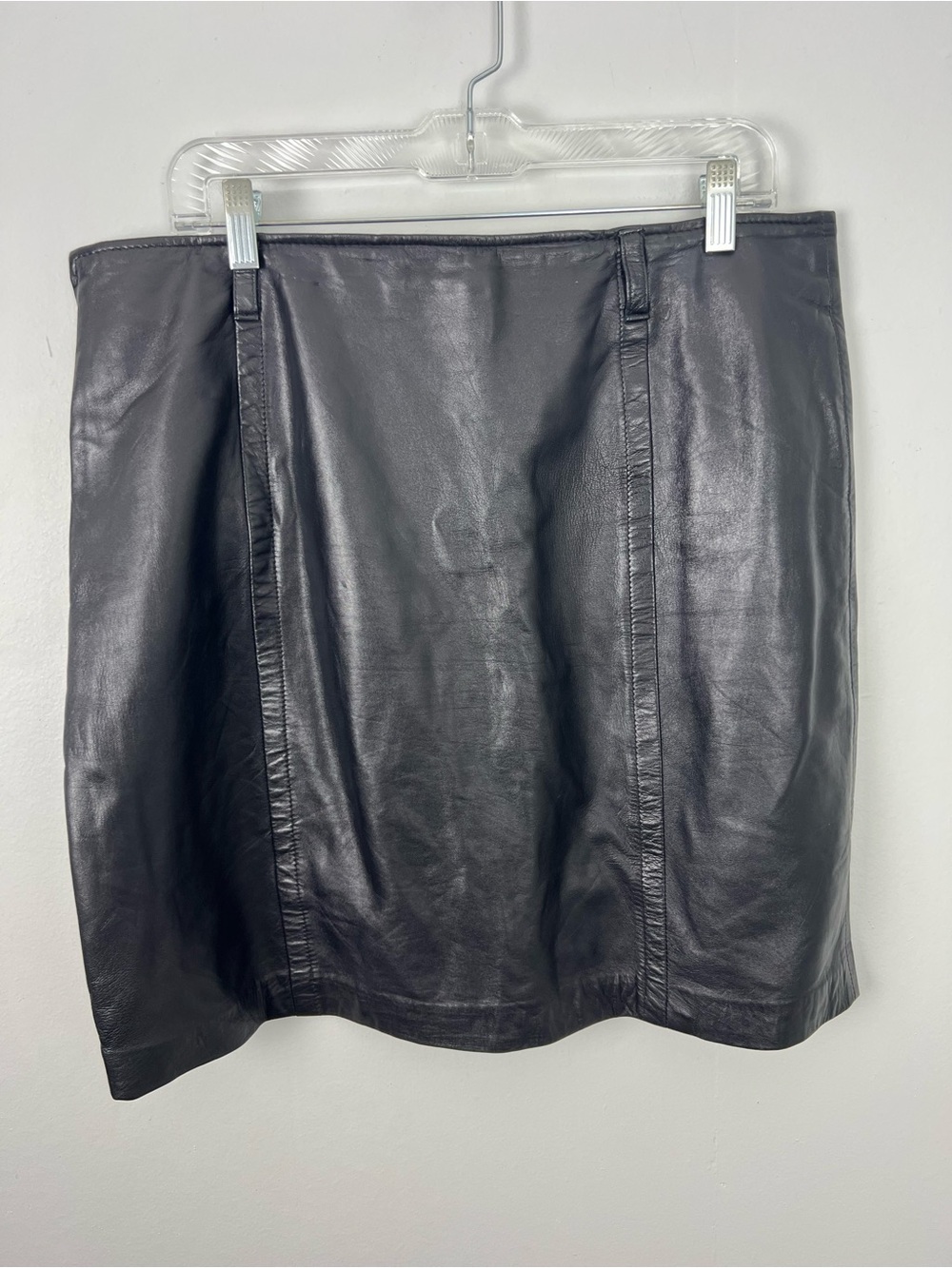 Vintage Liz Claiborne Black Leather Mini Skirt - Picture 3 of 4